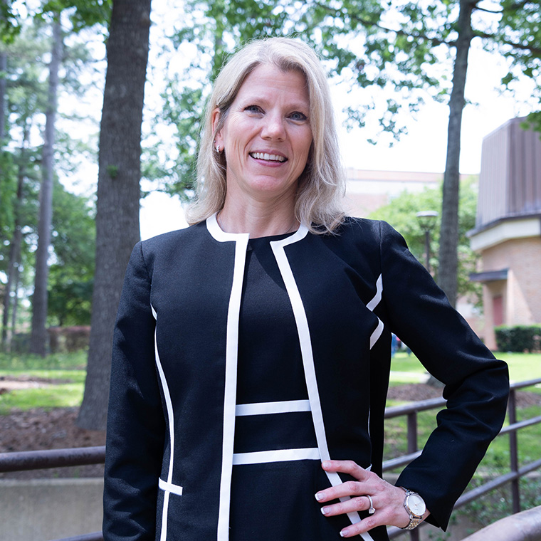 Headshot of Dr. Stacey Edmonson